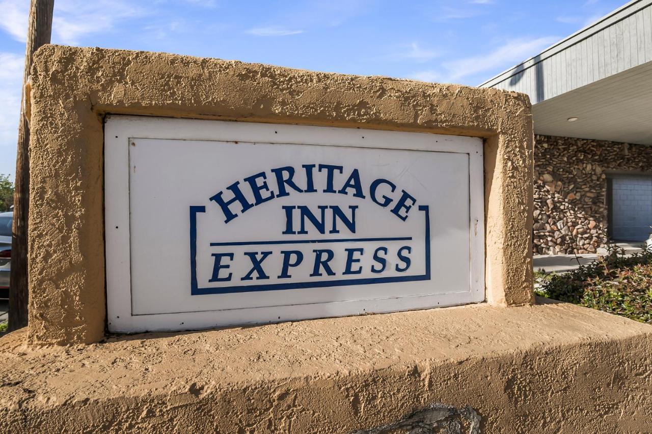 Heritage Inn Express Hayward Kültér fotó